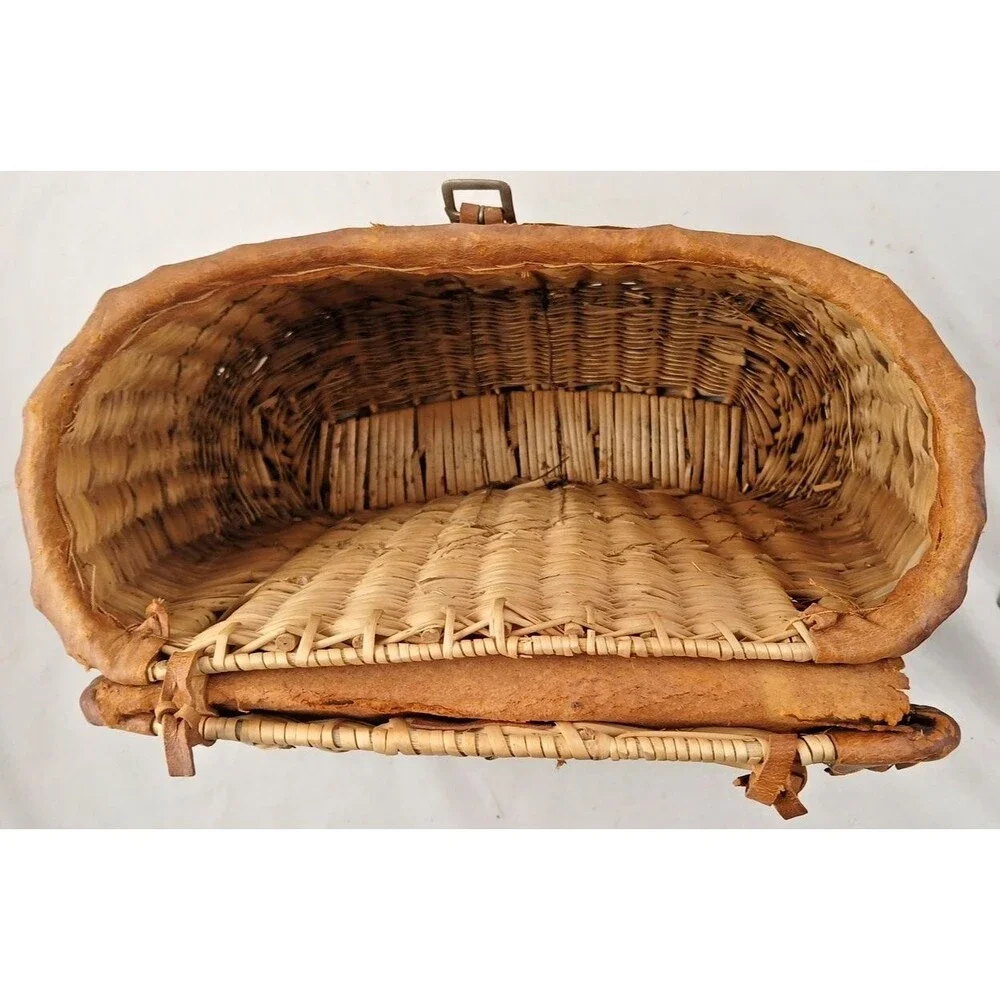 VINTAGE WICKER FISHING CREEL FLY FISH BASKET TROUT CREEL RUSTIC LODGE  Hong Kong
